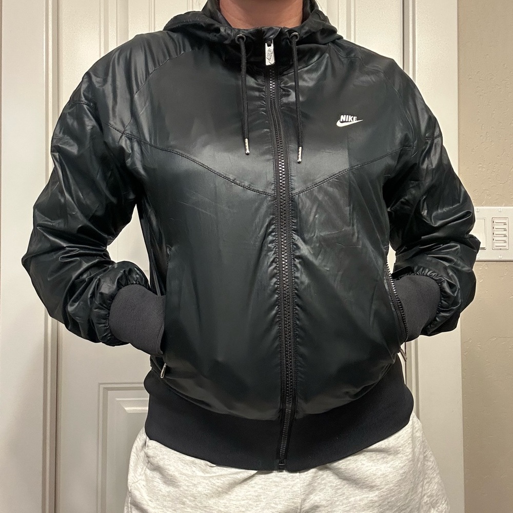 Nike Women’s Black Windbreaker Jacket